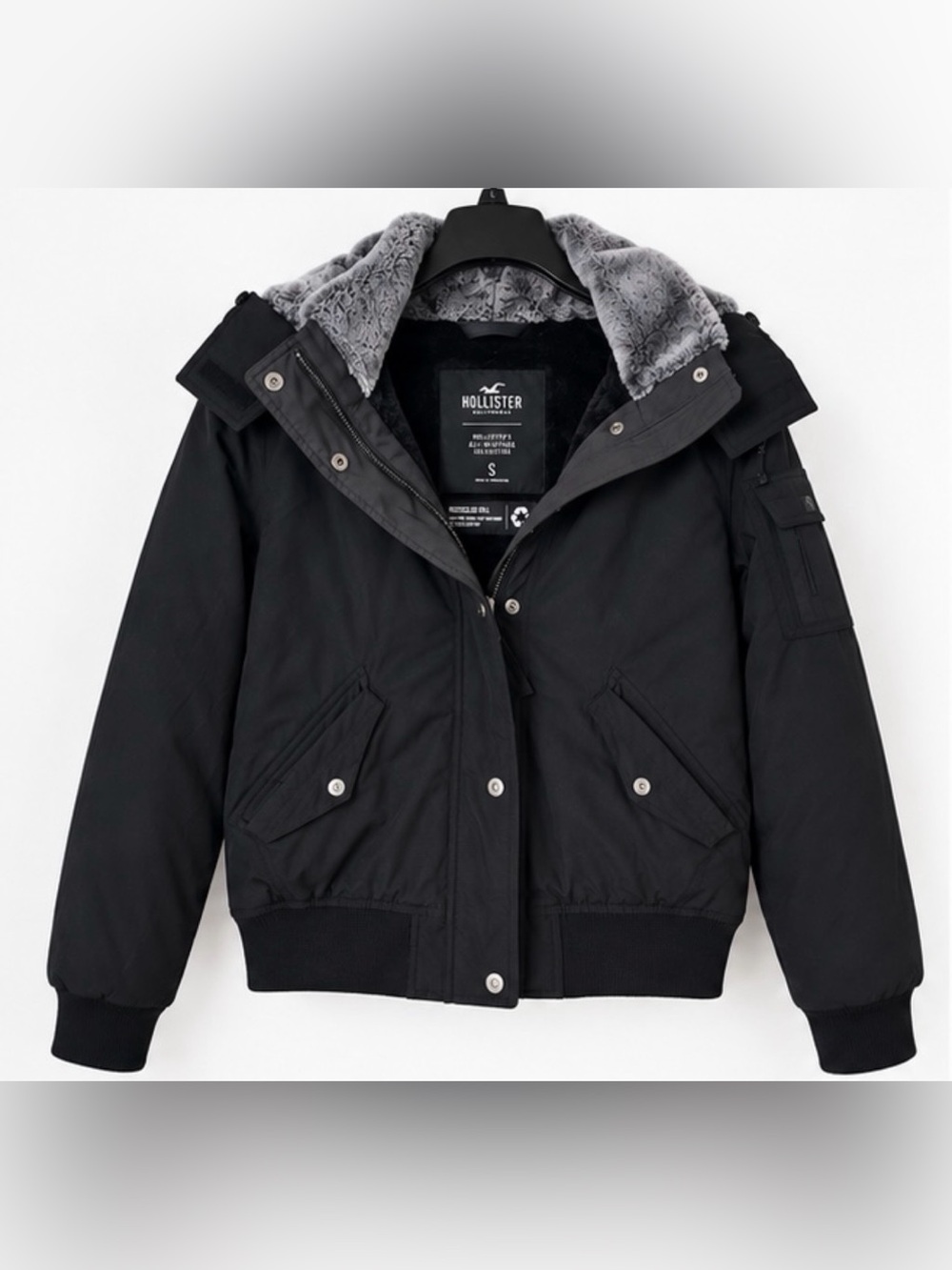 Hollister Women’s Black Faux-Fur Lined Bomber Jacket